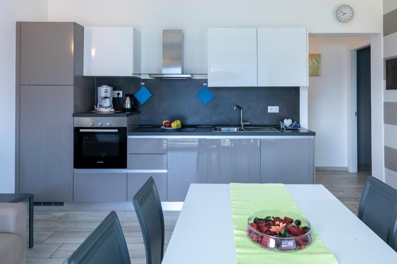 La Collinetta Apartments Vercana Εξωτερικό φωτογραφία